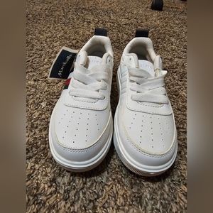 Timmy Hilfigier White Tennis Shoes w/red&blue  Kids size 1